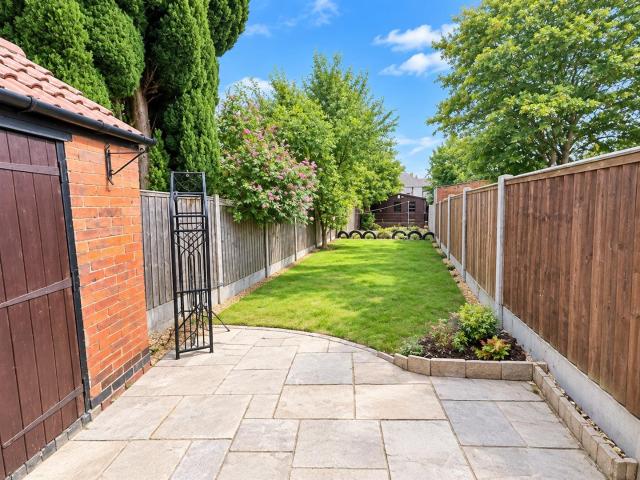 House for rent in Caldermill, East Midlands