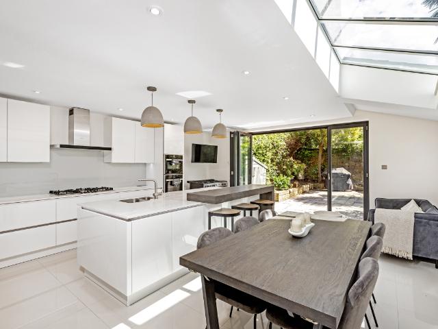 House for rent in Fulham, Sands End