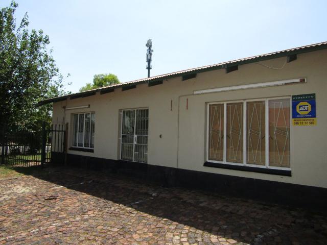 House for rent in Hartbeespoort Dam Nature Reserve, North West