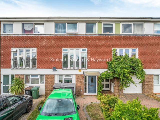 House for rent in Elmstead, Greater London