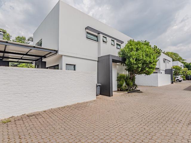 House for rent in Waterkloof, Gauteng