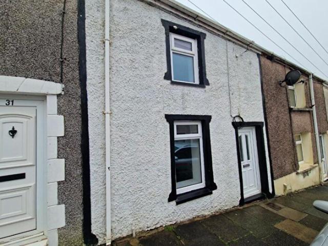 Apartment for rent in Maesteg, Nantyffyllon