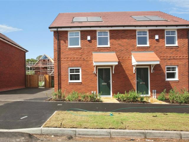 House for rent in Keresley Green, Keresley