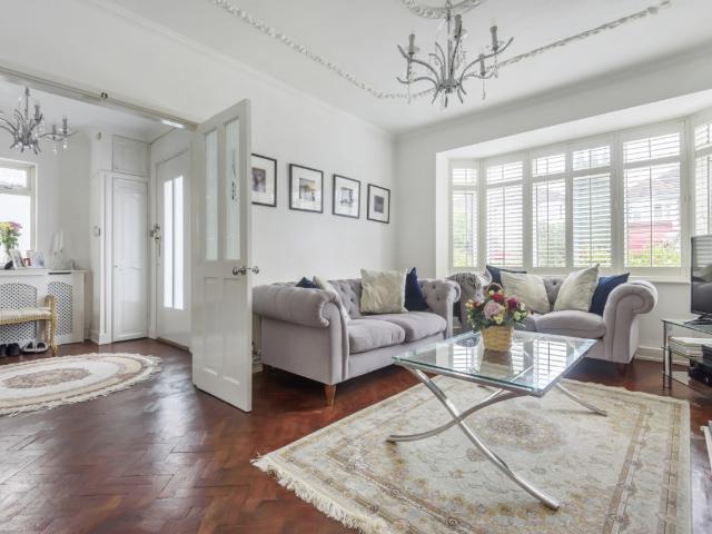 House for rent in Oakwood, Greater London