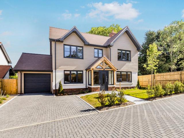 House for rent in Nuthurst, Horsham