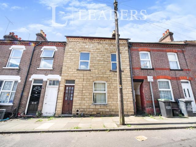 House for rent in Spring Park, Luton