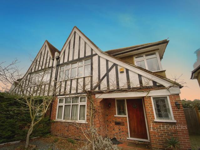 House for rent in Woodcote, Epsom