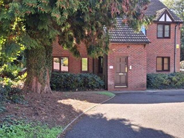 Apartment for rent in Weedon Bec