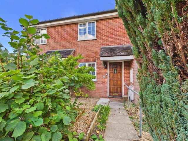 House for rent in Badshot Lea, Waverley