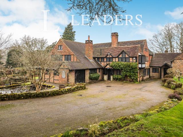 House for rent in Perryfields, West Sussex