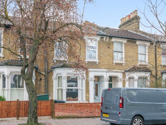 House for rent in London Borough of Lewisham, Greater London