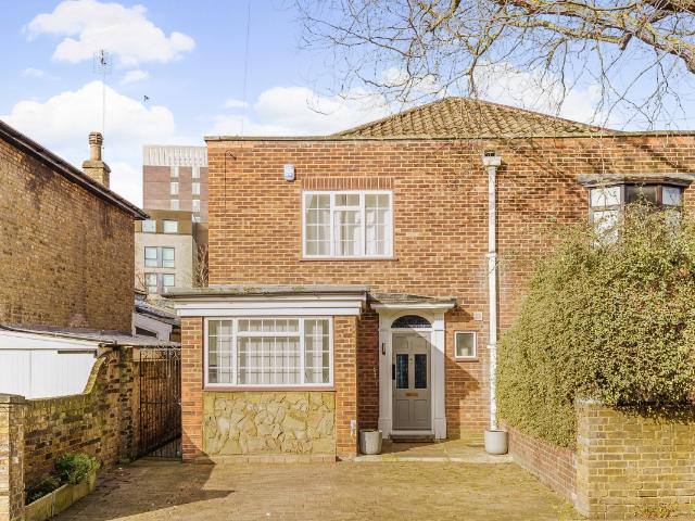 House for rent in Surbiton, Greater London