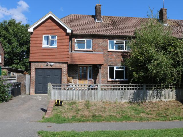 House for rent in Horsted Keynes, Perryfields