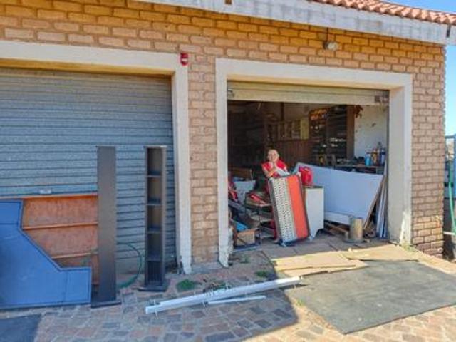 House for rent in Mohlakeng, Gauteng