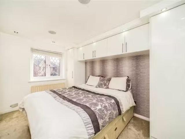 Apartment for rent in Blackheath Park, Kidbrooke