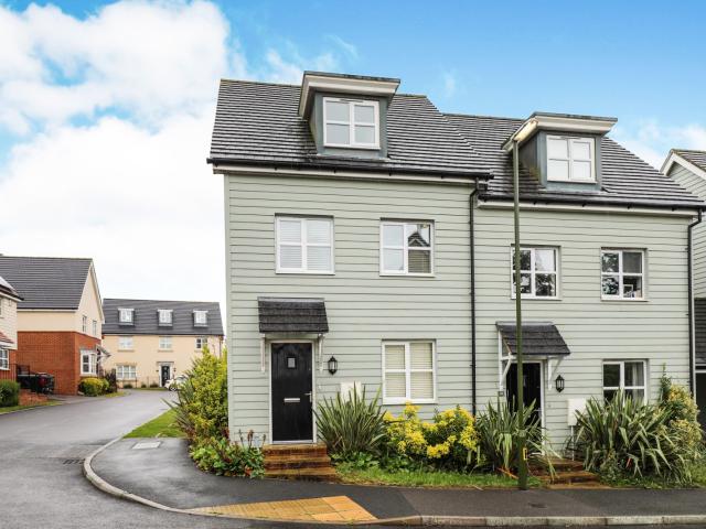 House for rent in World's End, Perryfields