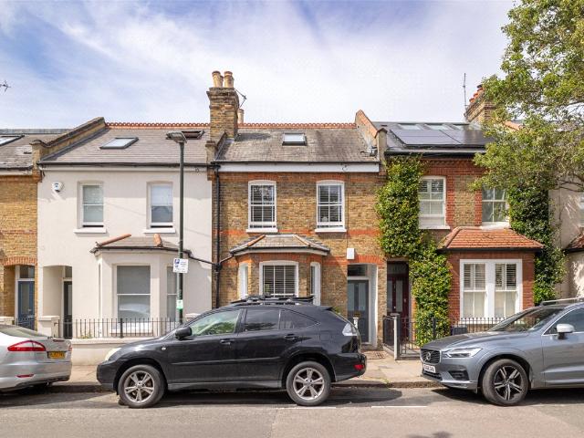 House for rent in London Borough of Richmond upon Thames, Greater London