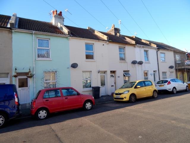 House for rent in Roselands, Eastbourne