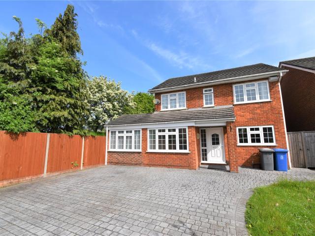 House for rent in Highway, Maidenhead