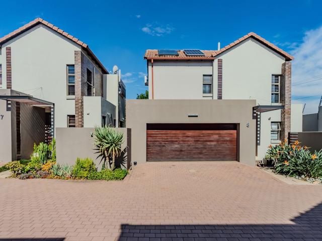 House for rent in Waterkloof, Gauteng