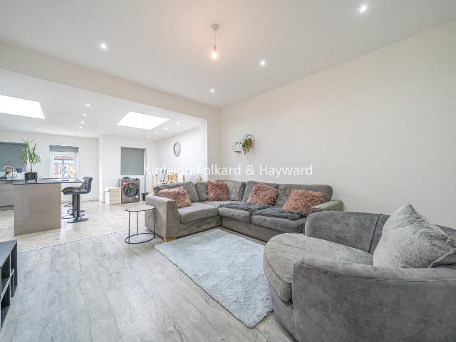House for rent in Furzedown, Greater London