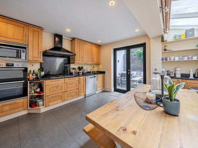 House for rent in Clapham Junction, Greater London