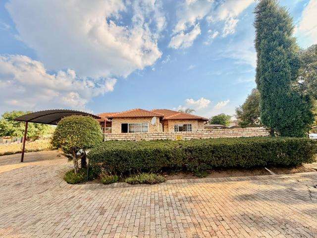 House for rent in Noordwyk, City of Johannesburg Metropolitan Municipality