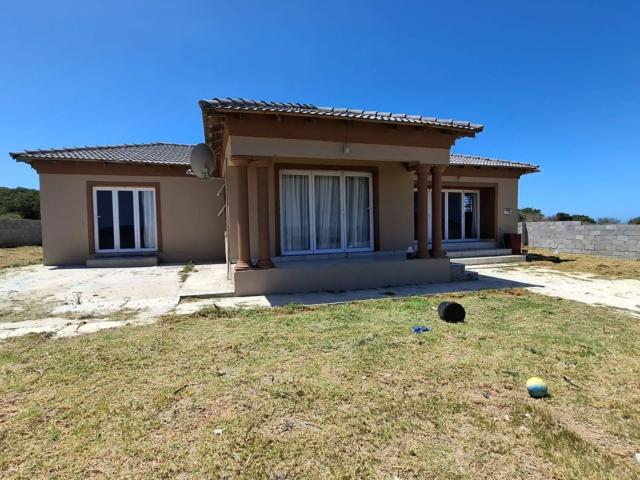 House for rent in Bushmans River Mouth, Eastern Cape