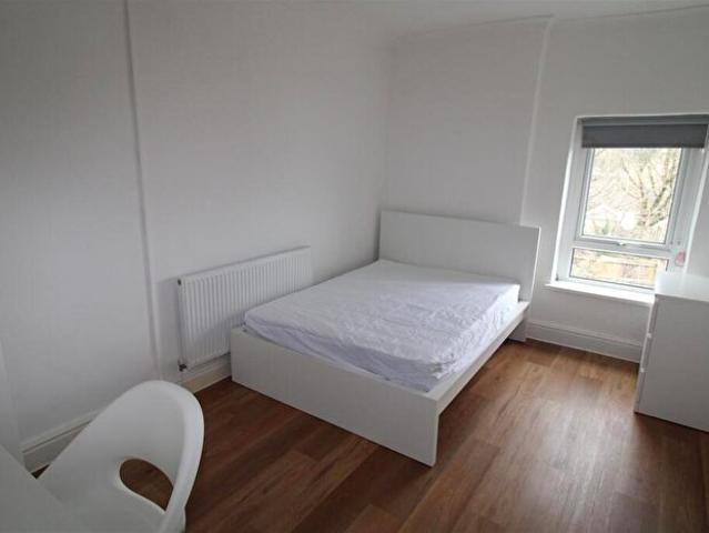 Apartment for rent in Pontypridd, Wales