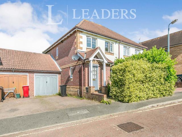 House for rent in Mile End, Fordham Heath