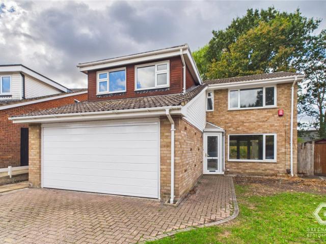 House for rent in Manor Royal, Crawley