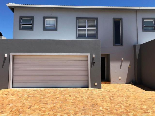 House for rent in Parklands, Western Cape