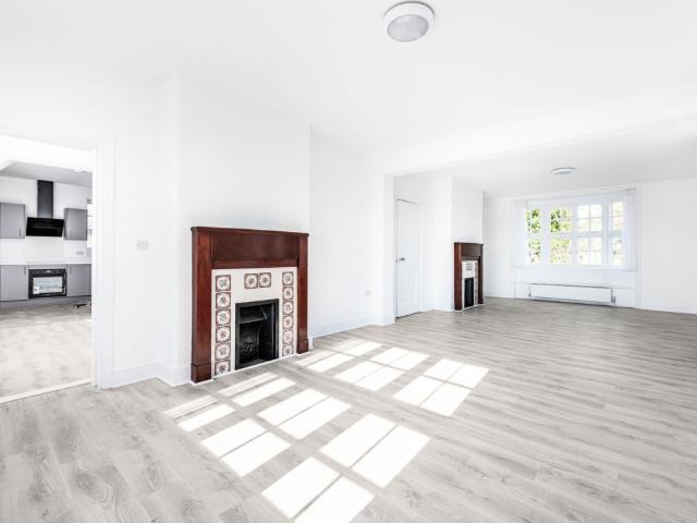 House for rent in Five Acres, Hertfordshire