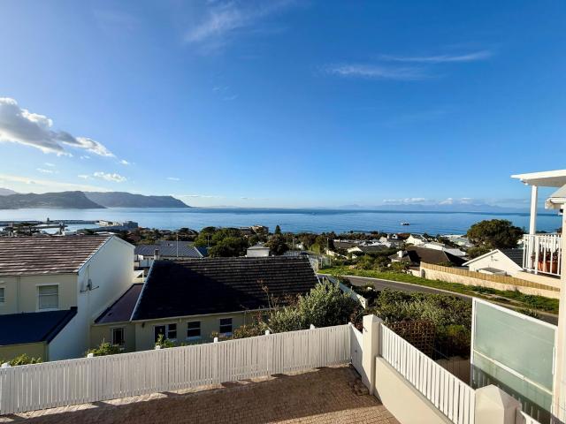 House for rent in Simons Town, Western Cape