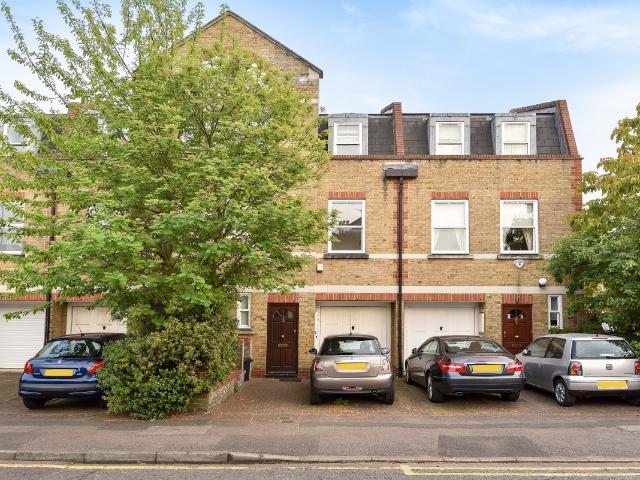 House for rent in London Borough of Merton, Merton Park