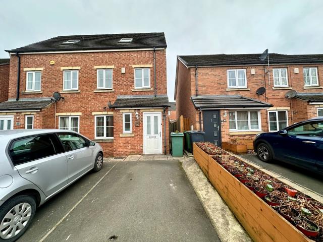House for rent in Scholes, West Yorkshire