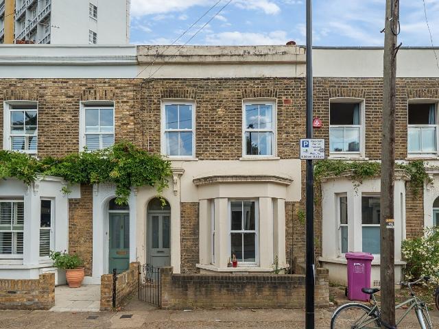 House for rent in Bromley-by-Bow, Bow