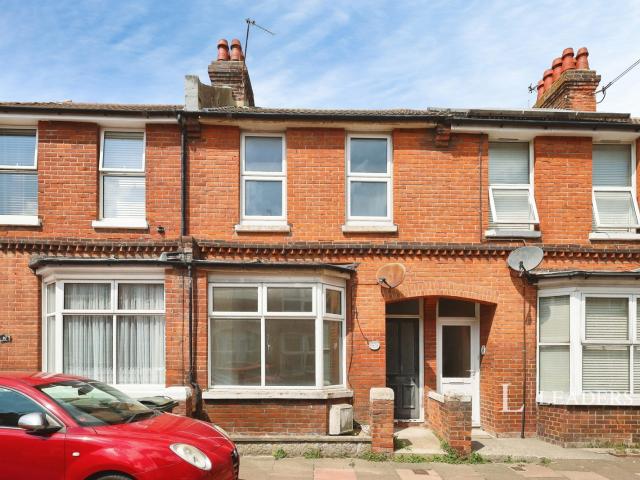 House for rent in Roselands, Eastbourne