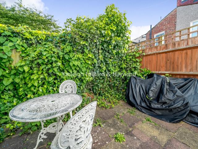House for rent in Summerstown, Greater London