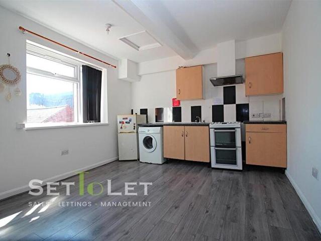 Apartment for rent in St Matthew's, Old Wharf