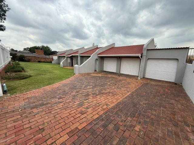 House for rent in Vosloorus, Gauteng
