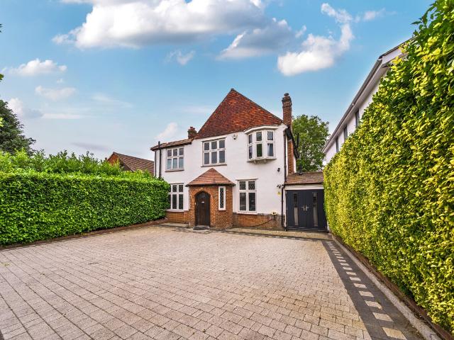 House for rent in Horn Park, Greater London