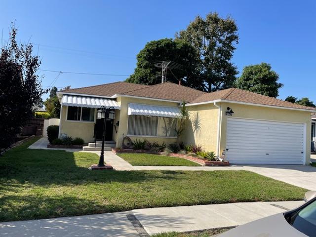 Room for rent in Canoga Park, California