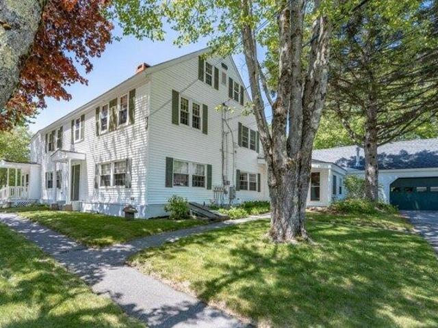 House for sale in Topsham, Maine