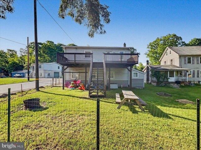 House for sale in Muir, Pennsylvania