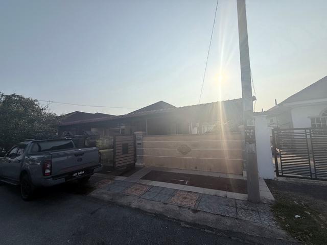 Bungalow for sale in Sendayan Village, Negeri Sembilan