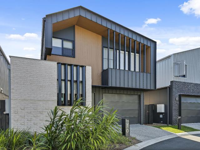 House for rent in Mudjimba, Sunshine Coast Regional