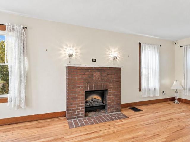 House for sale in Twin Orchard, Town of Vestal