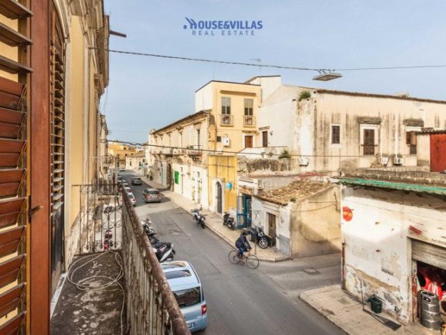 Casa in vendita a Avola, Siracusa