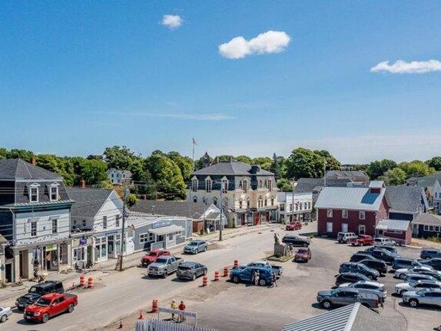 House for sale in Vinalhaven, Maine